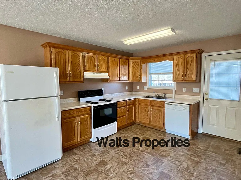 154 14th Ave NW — Photo 7