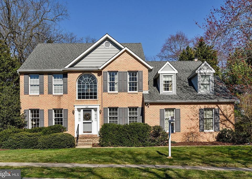 1st image of 605 Isaiah Dr
