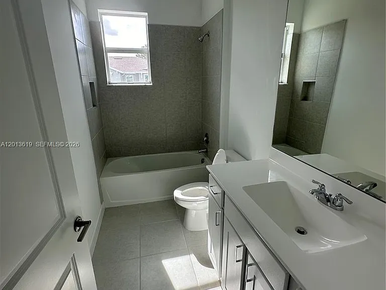 4665 Meyerson Pl — Photo 31