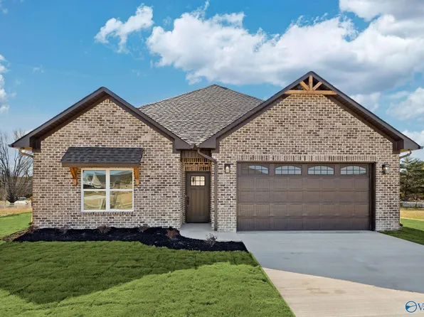 310 Krimson Cir, Albertville, AL 35951