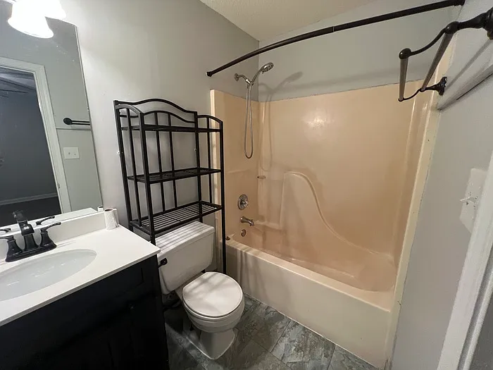 7011 Village Ln — Photo 10