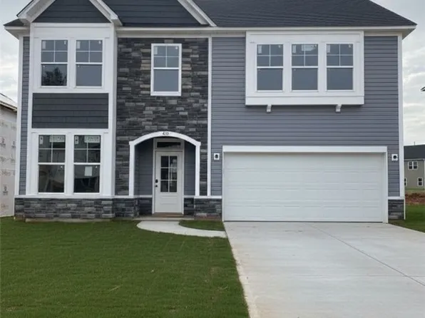 416 Barbican Pl, Greenville, SC 29605