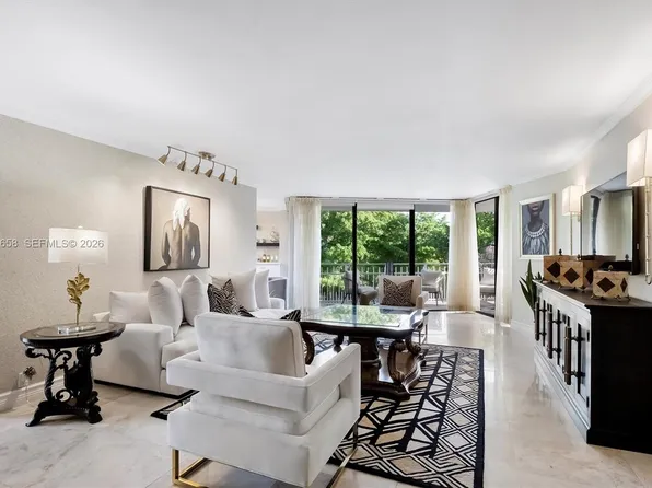 1000 Quayside Ter APT 411, Miami, FL 33138