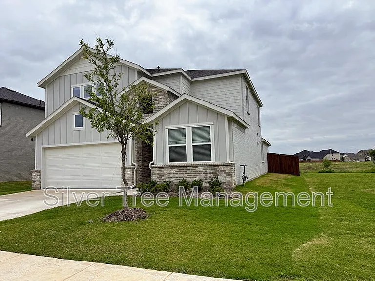 14728 Ledger Ln — Photo 2