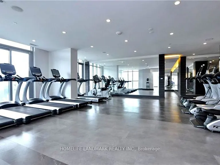9471 Yonge St #745 — Photo 4