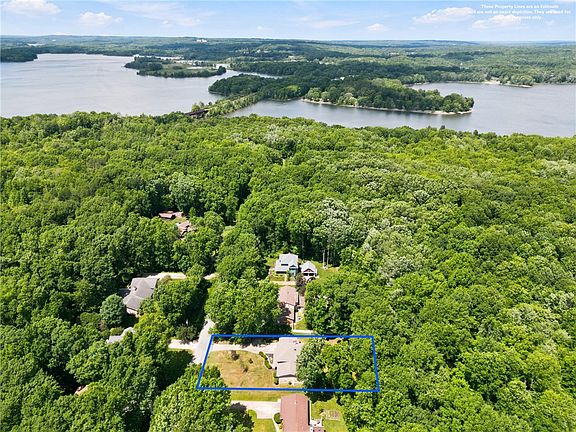 2nd image of 3482 Cardinal Dr