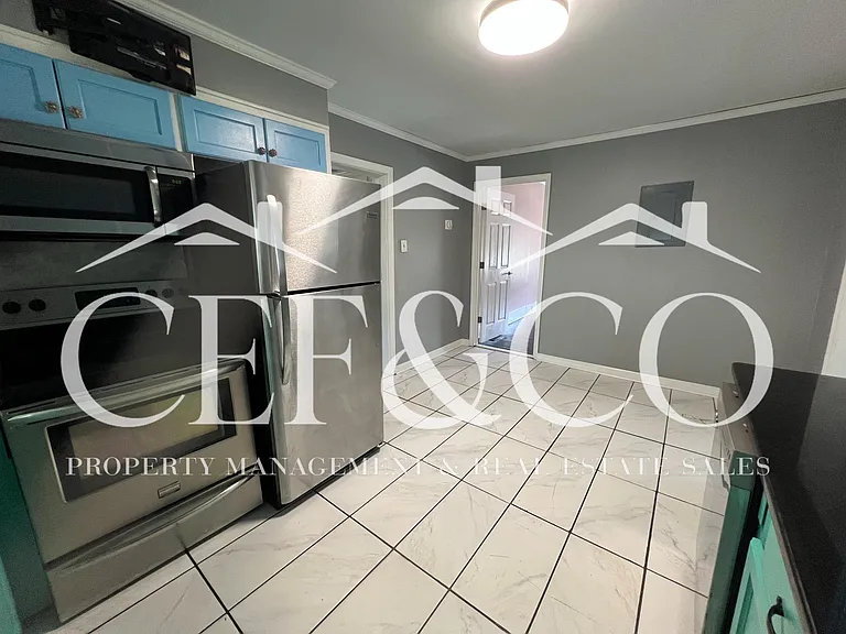 478 N Fairview Ave — Photo 13