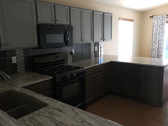 4th image of 796 S Painted River Way