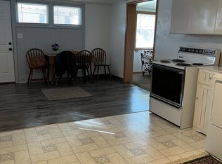 2744 S 12th St, Lincoln, NE 68502