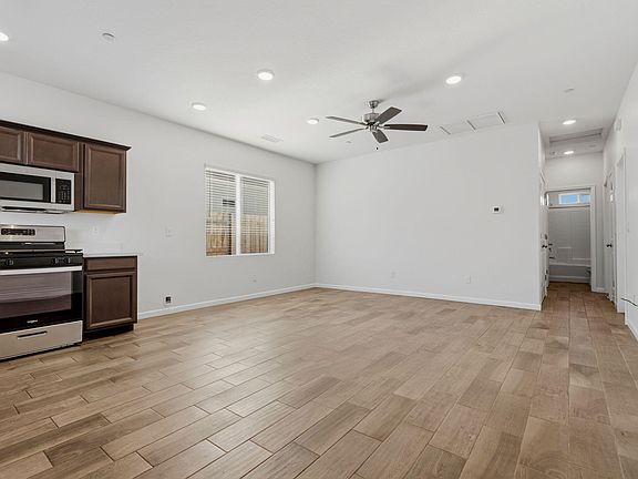 3rd image of 554 Green Lane