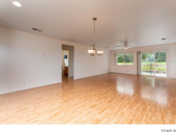 5th image of 151 Sequoia Ave