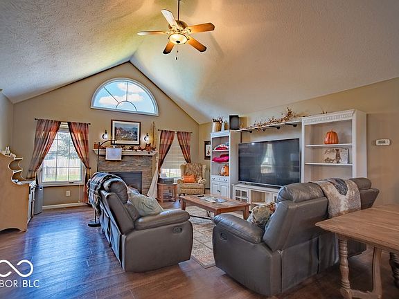 5th image of 1172 Watertree Rd