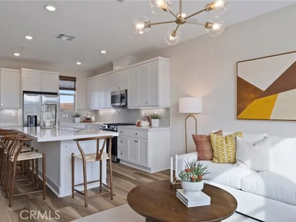 745 Arrowleaf Rd, Rancho Mission Viejo, CA 92694
