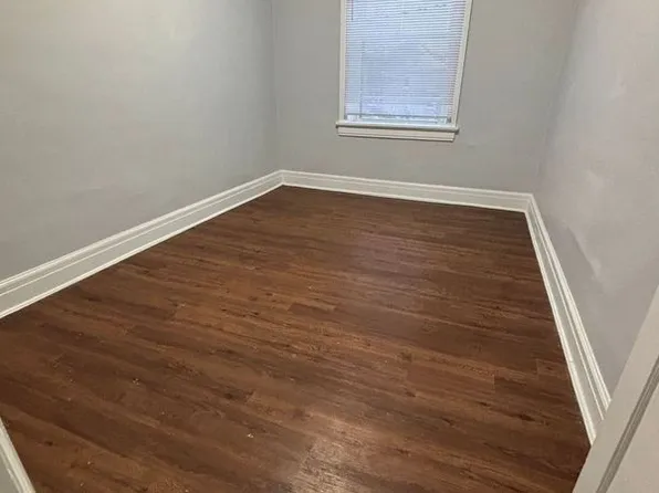 202 E Howard St #1, Hibbing, MN 55746