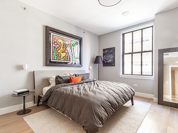 5th image of 100 Barclay St APT 13F