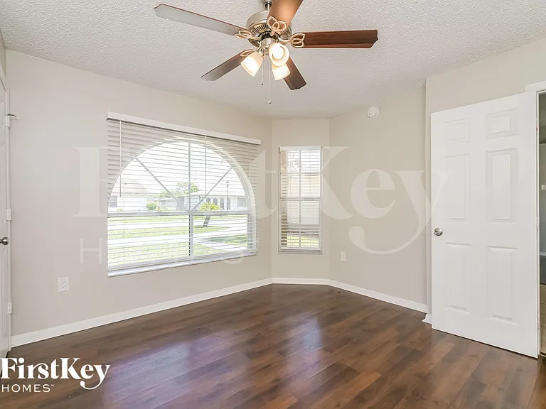 839 Mendoza Dr — Photo 14