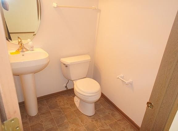 3rd image of 24708 W George Washington Dr