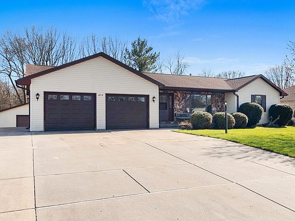 3rd image of 2234 Jen Rae Rd