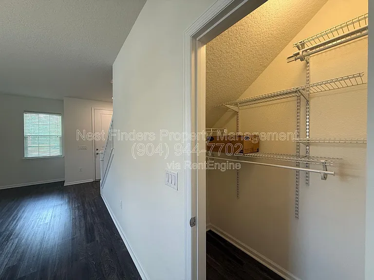 386 Rittburn Ln — Photo 7