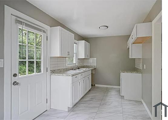 2nd image of 5205 S Benton Ave