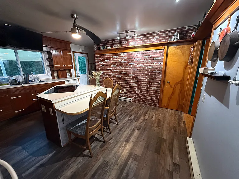 510 E Park St — Photo 12