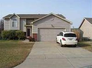 2309 S Rutledge Cir, Wichita, KS 67209