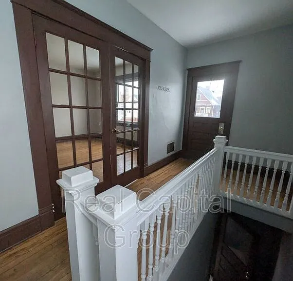 102 Macamley St #2 — Photo 2