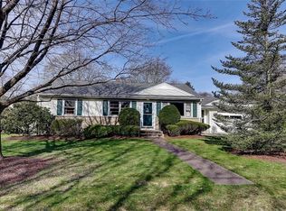 27 Mount View Dr, Cumberland, RI 02864