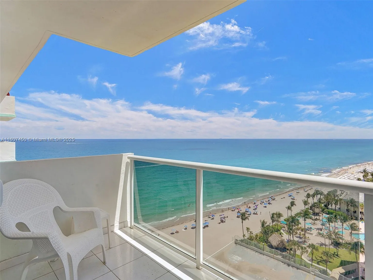 Sea Air Towers Condo — Photo 1