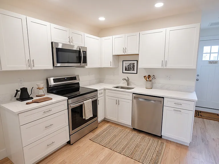 69 Elm St #2 — Photo 11