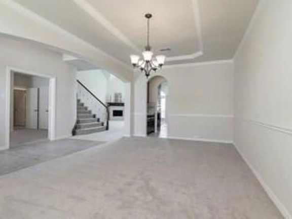 2nd image of 1500 Taylor Ln