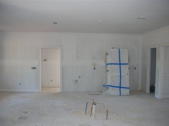 3rd image of 308 Brookwood Dr