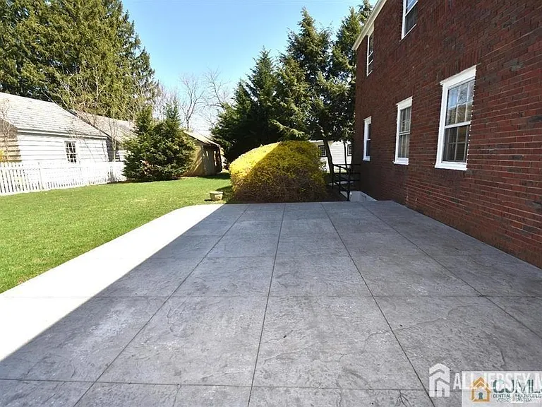 195 New York Ave — Photo 27