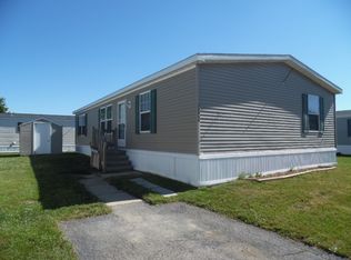 28954 Briarwood #W200, Flat Rock, MI 48134