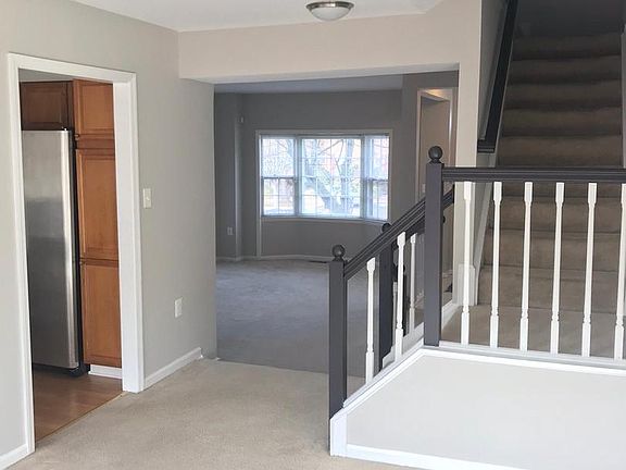 3rd image of 6164 Wellington Commons Dr