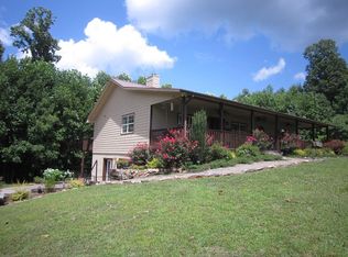 971 White Oak Dr, Warne, NC 28909