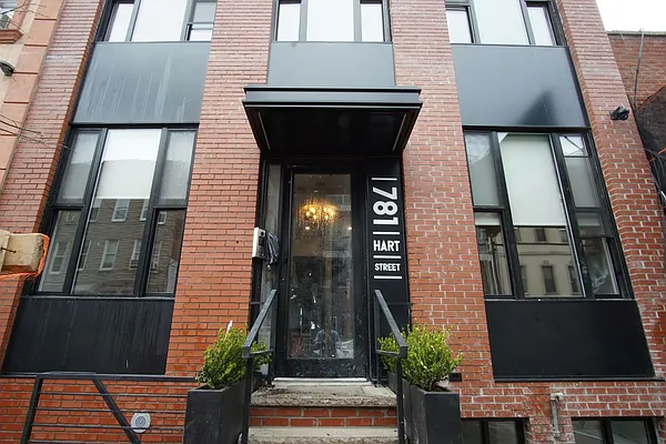 Rented by Lofts and Flats LLC | media 33