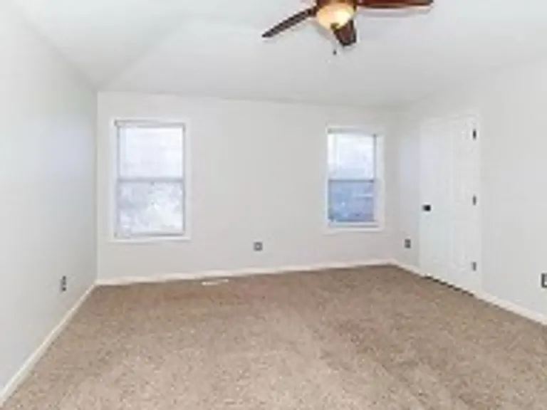 2300 S Hastings Ct — Photo 11