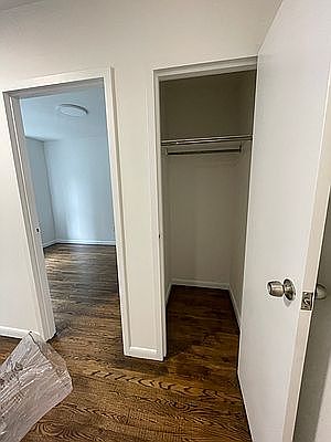 4th image of 208 E 82nd St APT 10