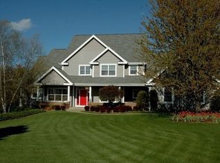 5768 Auburn Dr, Fitchburg, WI 53711