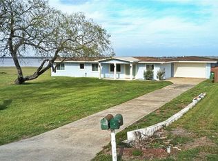 140 Zenna Dr, Mathis, TX 78368