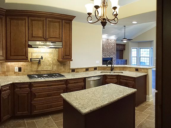 5th image of 5349 Woodlake Trace