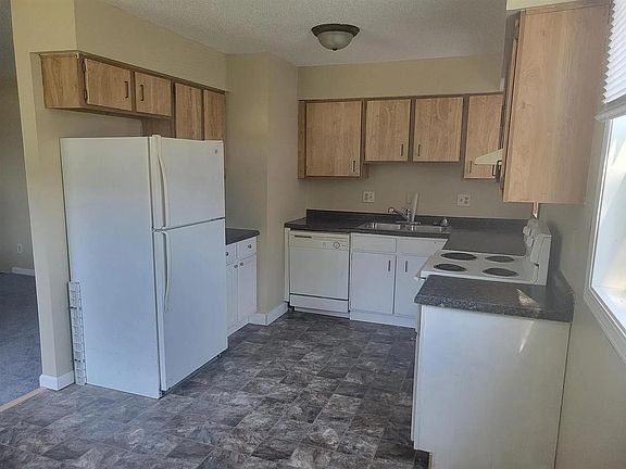 2nd image of 3918 21st Avenue Pl SW