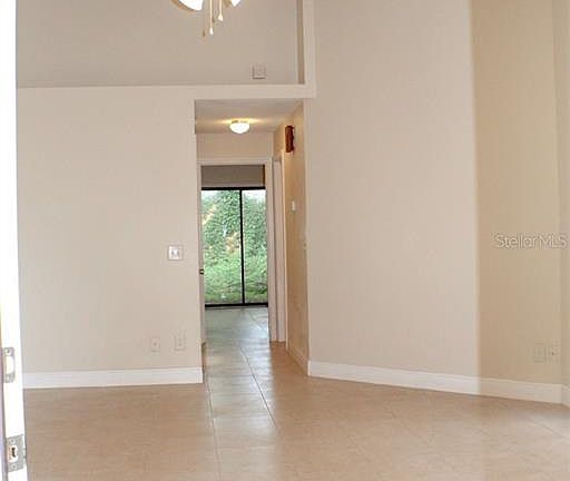 4th image of 2302 Jobbins Dr