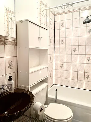 Rented by Apple Exclusive Realty Inc | media 32