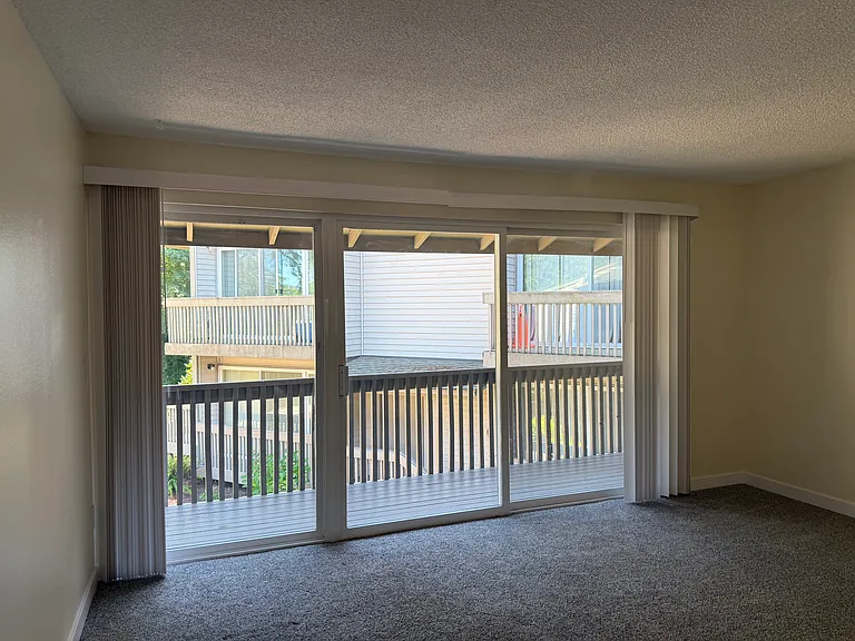 1714 Evergreen Park Ct SW #D3 — Photo 2