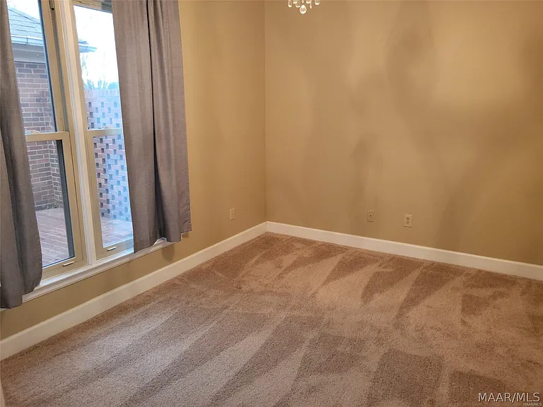 1516 Charleton Dr — Photo 16