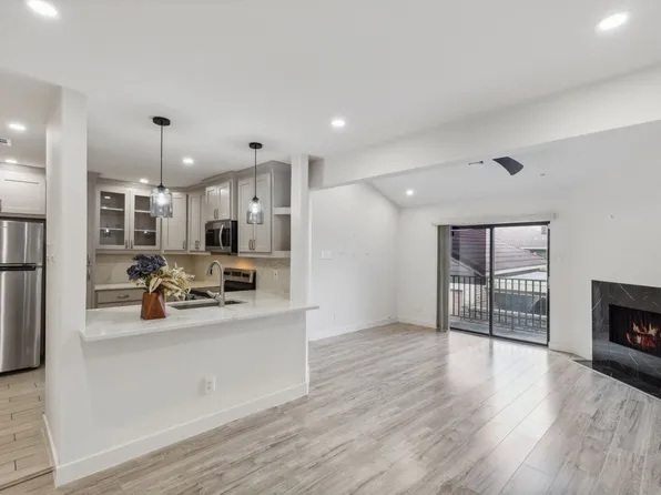 2614 Encina #3, Irving, TX 75038