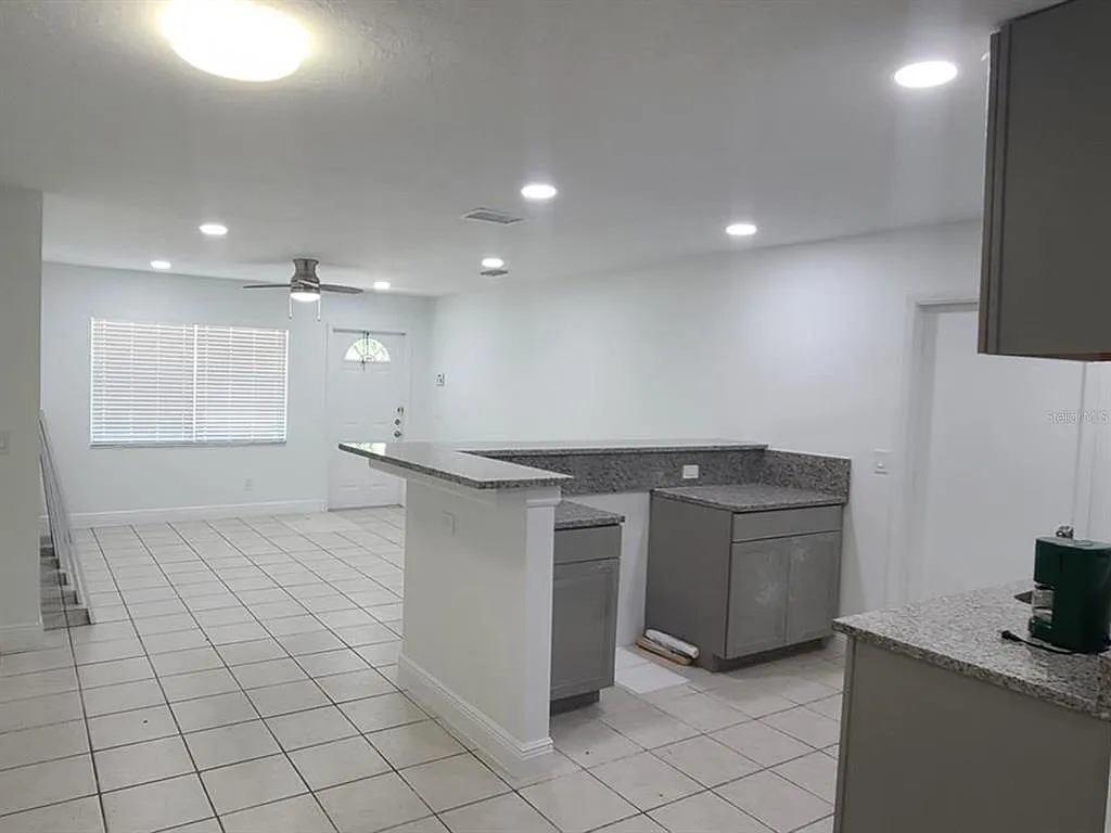 3 bed, 2.0 bath, 1366 sqft, $2,850 — Photo 4