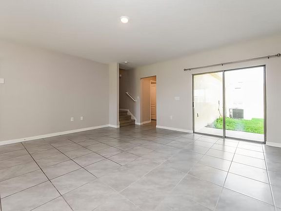 5th image of 1488 Dawnview Way #1